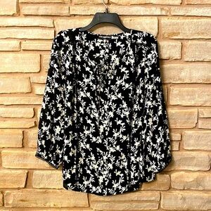 Karl Lagerfeld Black and White Long Sleeve Blouse Size XL